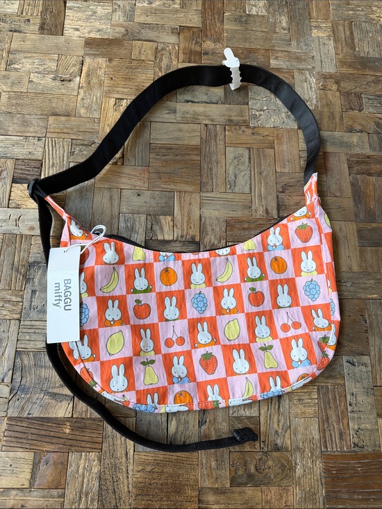 BAGGU Handbags - Baggu x Miffy Checkered Fruit Miffy Medium Nylon Crescent Bag NWT